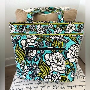 VERA BRADLEY TOTE BAG